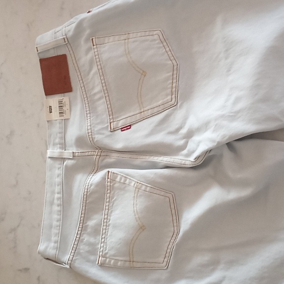 Levi's 31W x 32L jeans - Picture 5 of 9